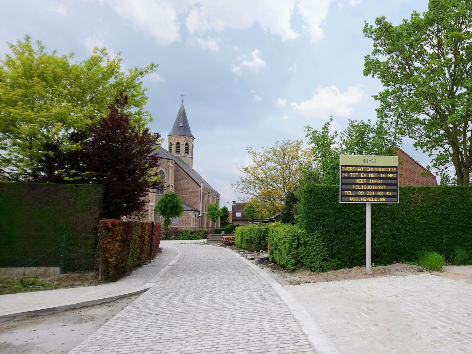 Comumunity Nevele Qlite