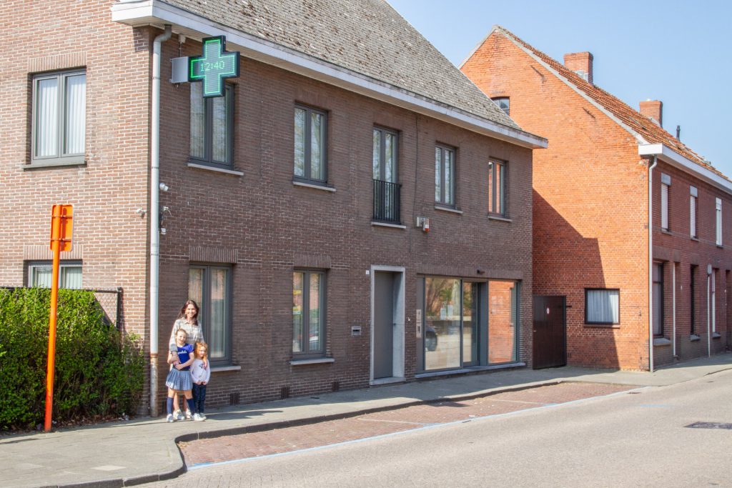 led-kruis-apotheek-brughmans-baarle-hertog-1