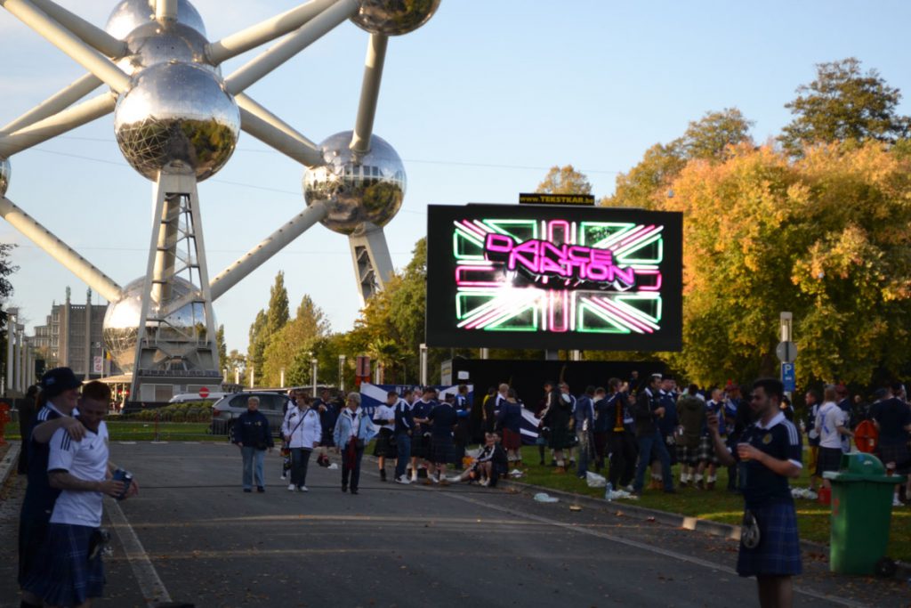 mobiel-led-scherm-dance-nation-atomium-brussel