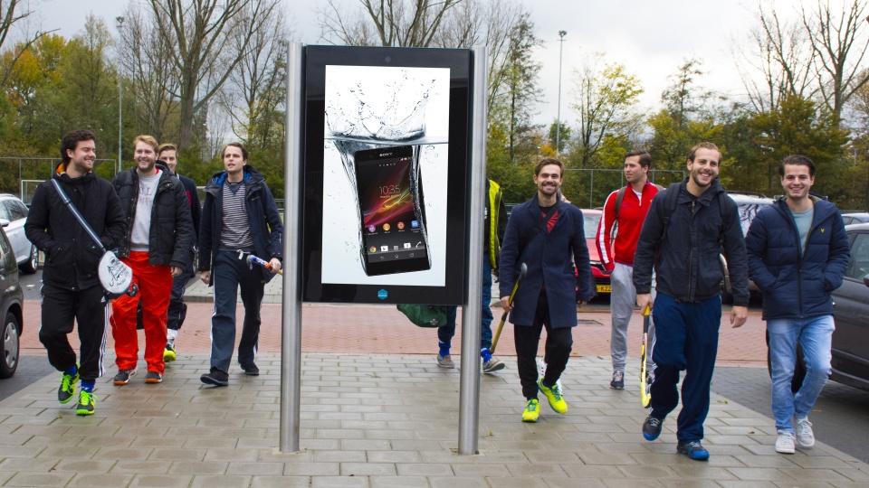 lcd-display-dooh-outdoor-nederland-sportief-schiedam