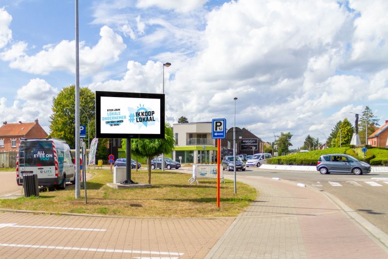 Nieuw circulair LED-scherm aan de Steenweg op Holsbeek in Rotselaar