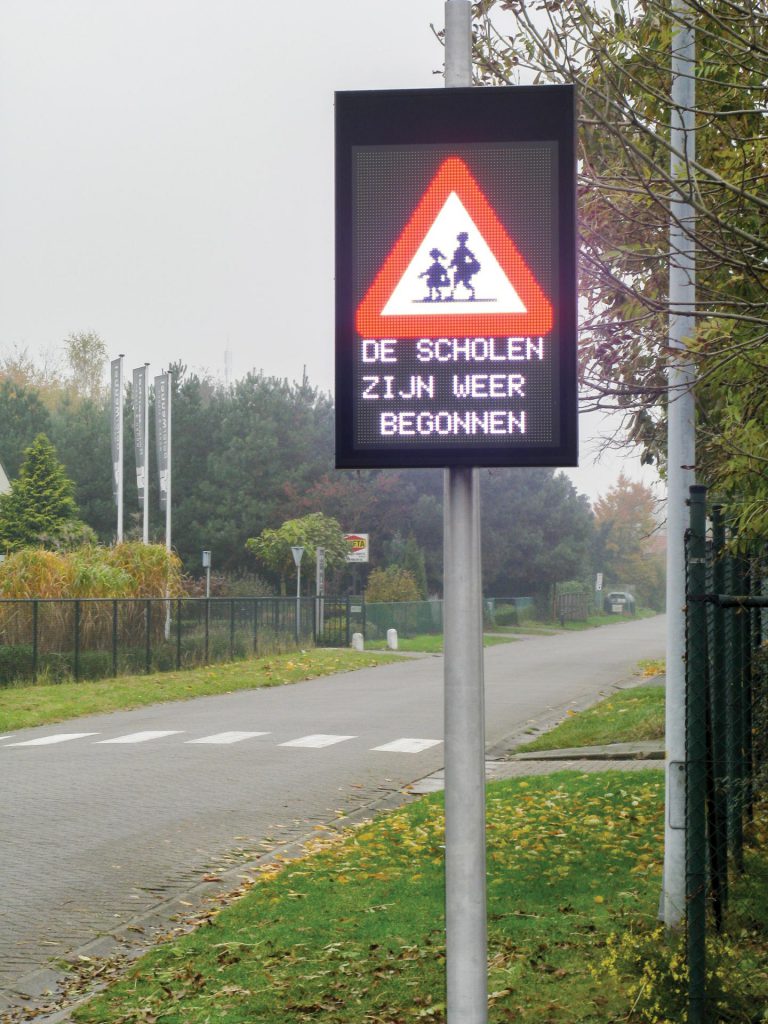 led-display-verkeersbord-veiligheid