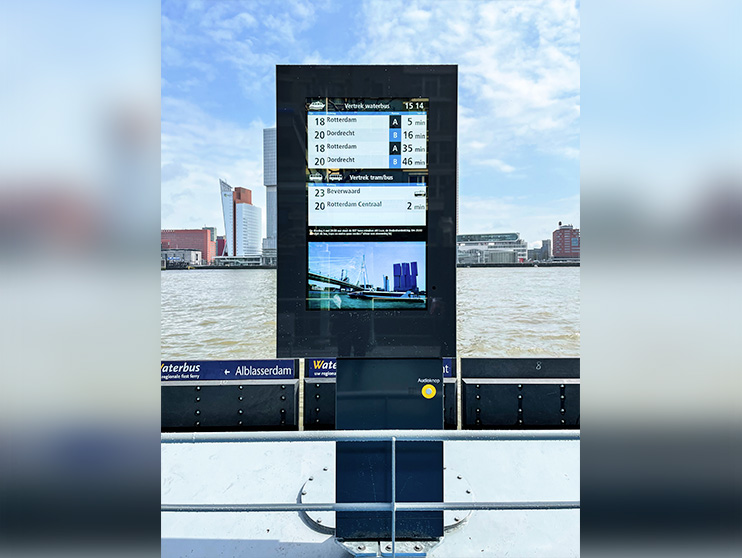 LCD scherm reisinformatie