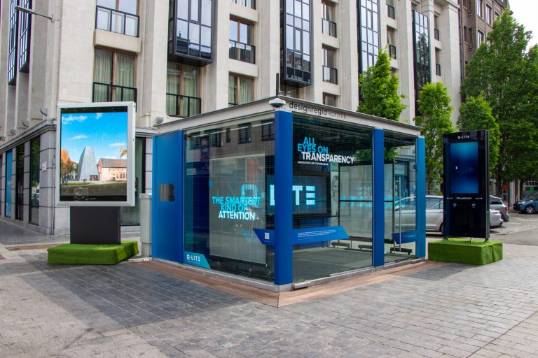 Transparante LED-schermen Kiosk Kortrijk