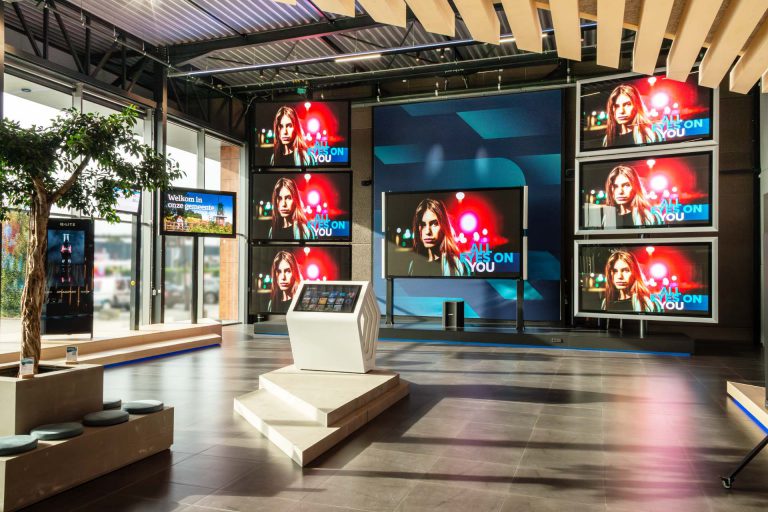 visual-experience-center-showroom