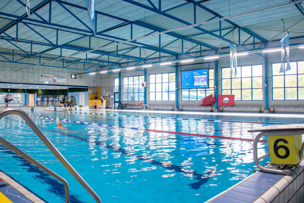 Indoor LED-scorebord in een zwembad in Gorinchem