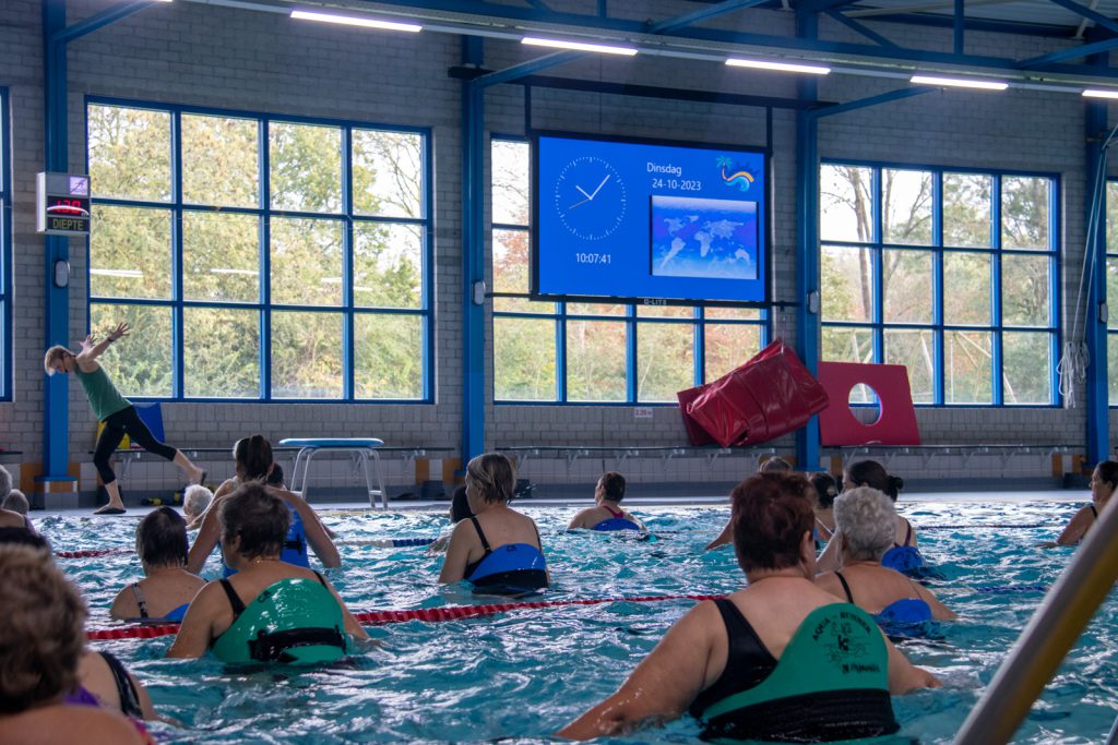 IMG_0093_caribabad-gorinchem-indoor-led-scherm-zwembad-sport
