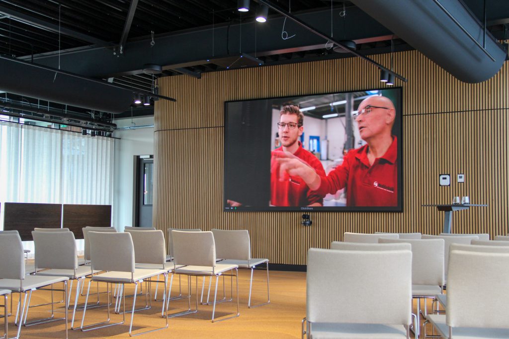 Indoor LED-presentatiescherm bij Modderkolk in Wijchen