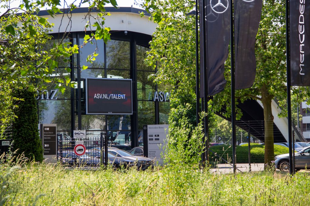Mercedes_Eindhoven_Lowres-1