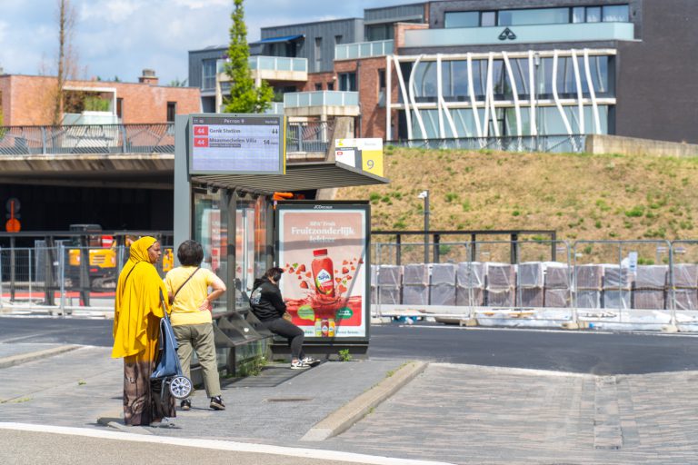 Outdoor haltedisplay De Lijn Hasselt