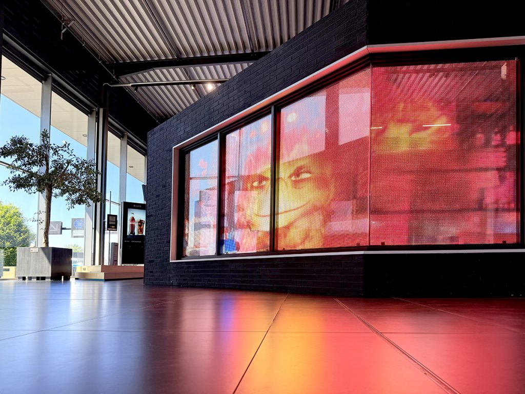 Qlite-showroom-05-lr