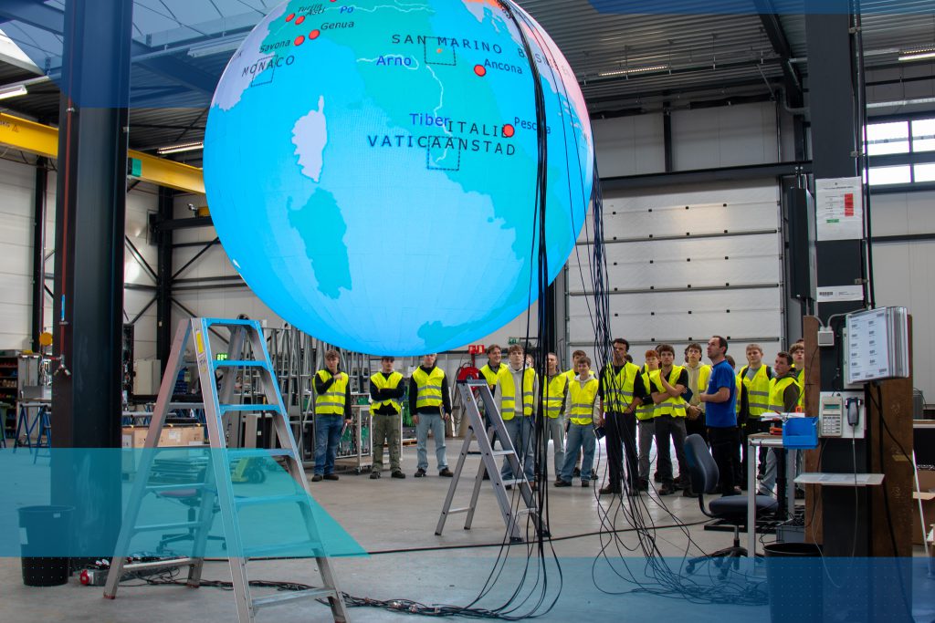 LED sphere in de productie